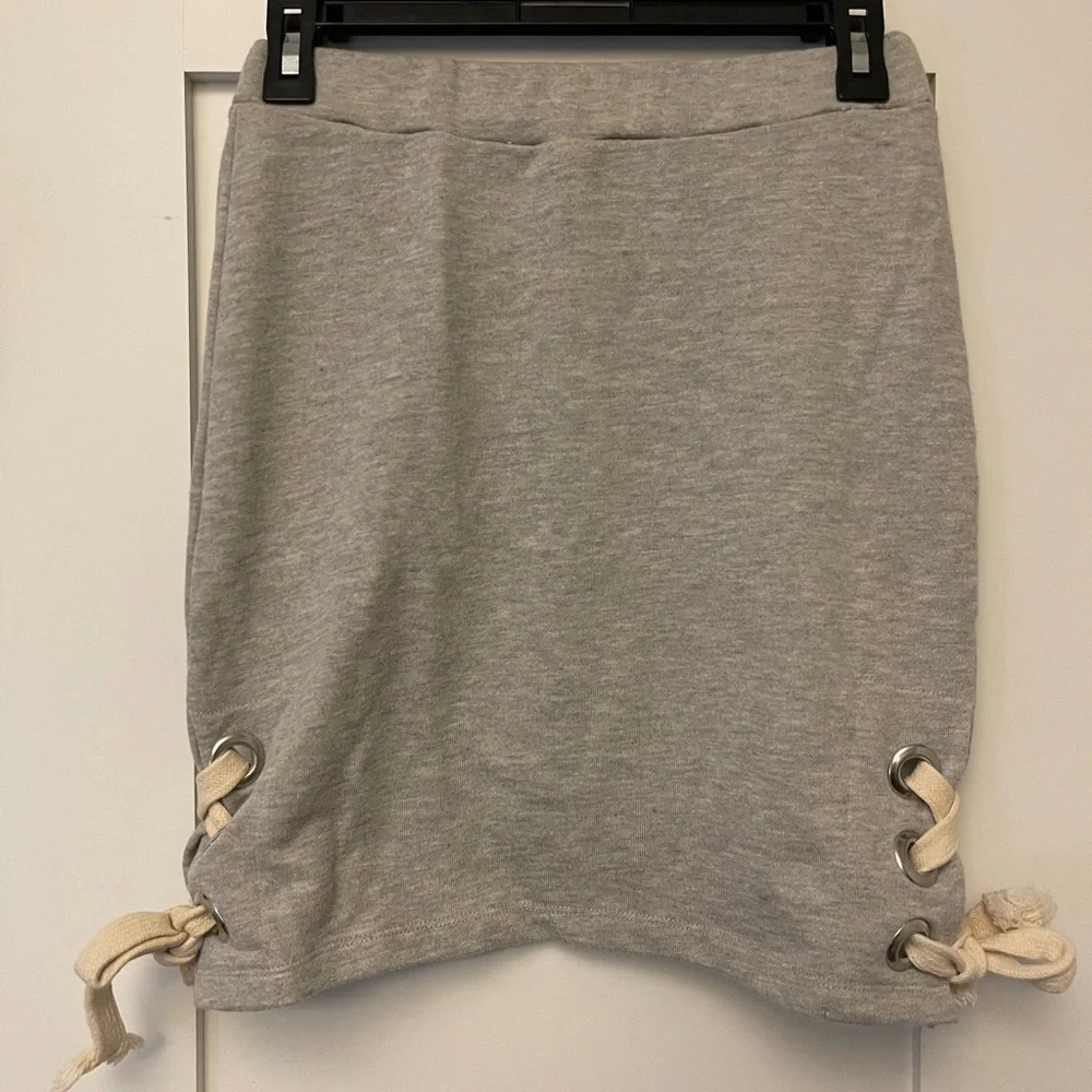 Gray Cotton Skirt with Ties - Picture 1 of 4